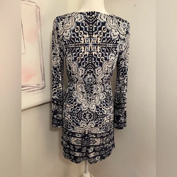 Venus Long Sleeve Dress Size S Blue Floral - Picture 6 of 11